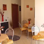 Agrodolce Alojamento de Acomodação e Pequeno-almoço 2*